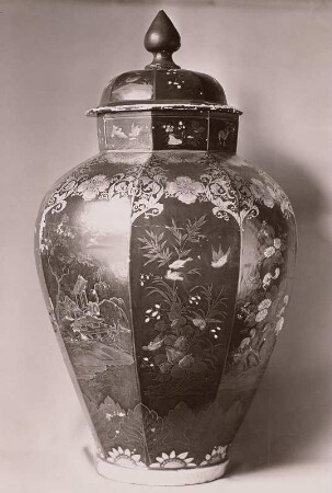 Deckelvase