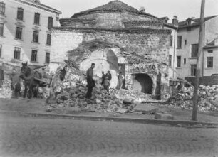 Gebäudeansicht : Das alte osmanische Bad Hštnkyar Hamam in der Stadt Plovdiv, Bulgarien, wurde in einen provisorischen Sitzungssaal der Regionalversammlung Ostrumeliens in Plovdiv umgewandelt. Das Gebäude wurde 1930 zerstört. Es befand sich in der Nähe der Alten Brücke in Plovdiv