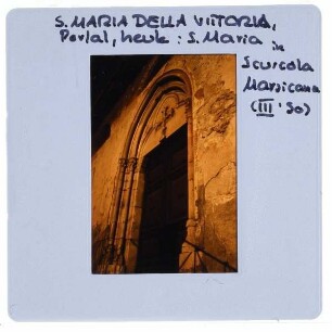Scurcola Marsicana, Santa Maria della Vittoria (Kirche) : Portal aus der Abtei Santa Maria della Vittoria