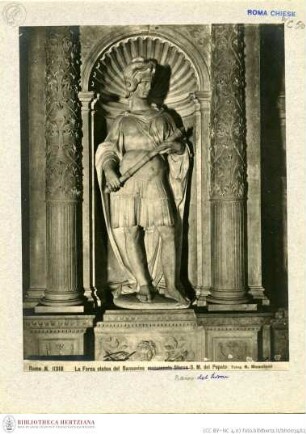 Grabmal des Kardinals Girolamo Basso della Rovere, (gestorben 1507), Figuren der theologischen und Kardinaltugenden, linke Nische: Stärke