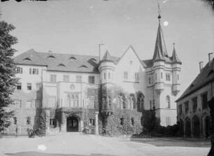 Püchau, Schloss : Püchau. Schloß. C. Lipsius. Portalfront