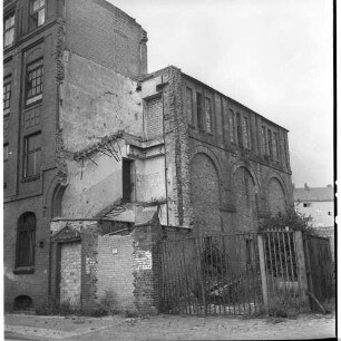 Negativ: Ruine, Baumeisterstraße 17, 1957