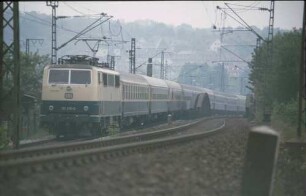 Stuttgart-Nord Lok 111 215 D UIC-X-Wagen