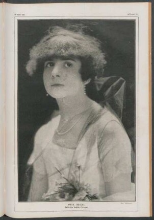 Nota social. - Señorita Adela Crouzel