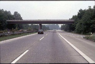 Hauptfahrbahn Ost (Heidelberg Richtung Frankfurt): Brücke von Süden