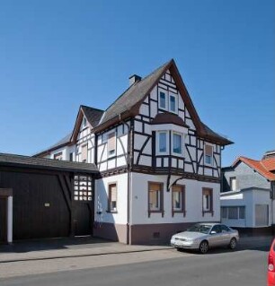 Linden, Bahnhofstraße 73