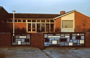 Schule: Toreinfahrt