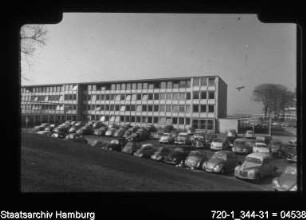 Flughafen Fuhlsbüttel, Verwaltungsgebäude Lufthansa