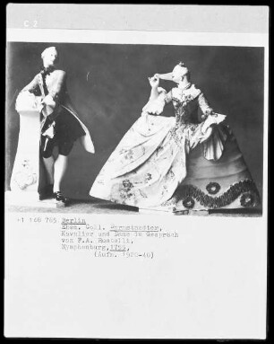 Kavalier und Dame im Gespräch