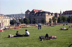 Stuttgart: Liegewiese Schlossplatz