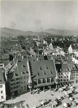 Historisches Kaufhaus und Münsterplatz