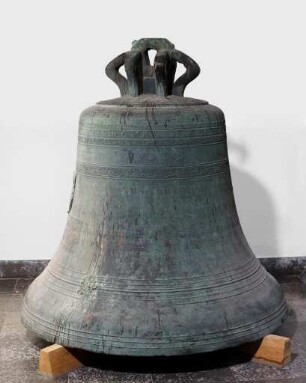 Glocke aus der katholischen Pfarrkirche St. Lambertus