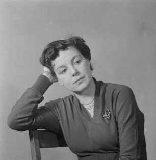 Porträtaufnahmen der Schauspielerin Ursula Burg : Porträt der Schauspielerin Ursula Burg