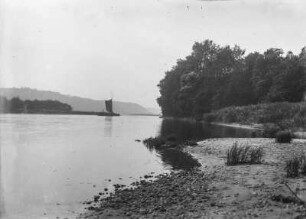 Coswig. Blick über die Elbe zur Kötitzer Fähre
