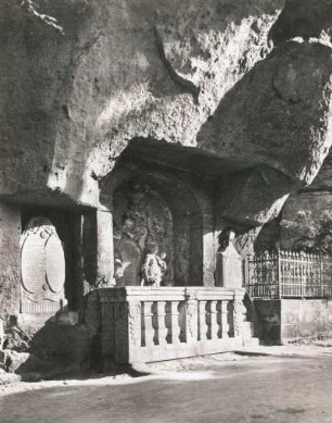 Berg Oybin : Felsenfriedhof (auch Bergfriedhof)