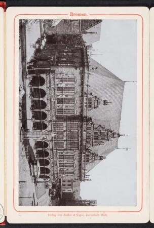 Albumseite mit Rathaus : Bremen. Souvenir-Leporello mit Aufnahmen aus der Altstadt. Leineneinband, beschichtet und bedruckt; 7,3 x 11,6 x 1,5 cm (1898; Verlag von Zedler und Vogel). Dresden: SLUB/DF 2005.A.600