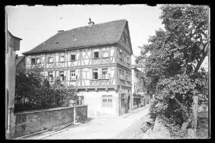 Mühlenstr. 24 (heutiges Glasmuseum)