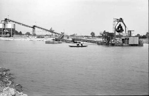 Achern: Entnahmesee; mit Bagger; bei Achern