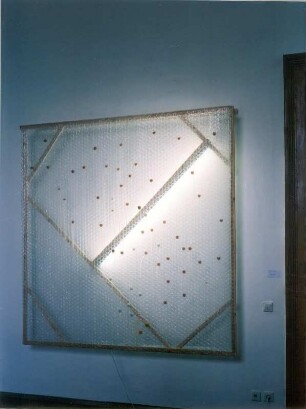Ohne Titel : Hompesch, Marc-Ulrich: Ohne Titel. Noppenfolie mit Wachs. 2004. Dresden: Hochschule für Bildende Künste Dresden, Ausstellung Diplom 2004 vom 17.7.-29.8.2004.