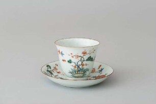 Becher mit Unterschale