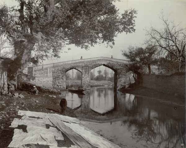 Paysage avec pont