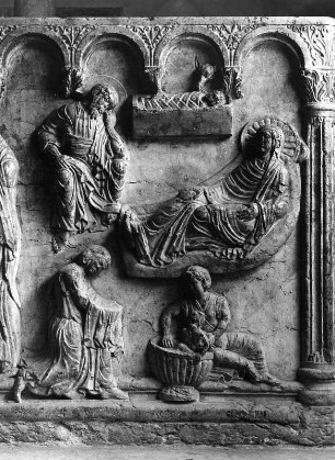 Taufbecken : Taufbecken. Marmor (um 1200). Die Geburt Christi. Verona, San Giovanni in Fonte