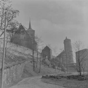 Bautzen Unter dem Schloss usw. : Bautzen. Mühlstraße. Blick zur Michaeliskirche (links) und Alter Wasserkunst