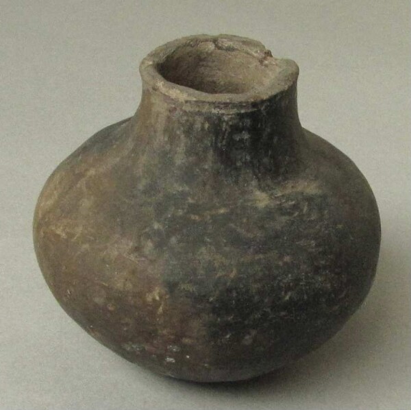 Clay vessel