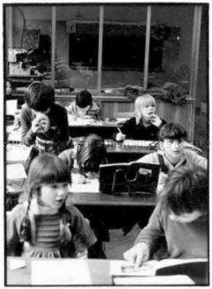 Schüler im Klassenzimmer (Altersgruppe 14-17)