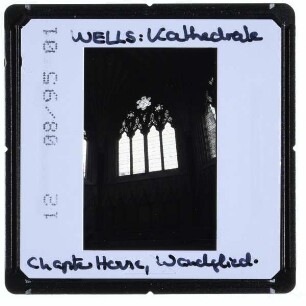 Wells, Kathedrale : Innenansicht Wandgliederung Kapitelhaus