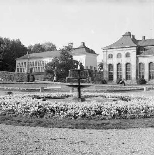 Gotha. Orangerie (1747, 1767; G. H. Krohne). Ansicht von Süden