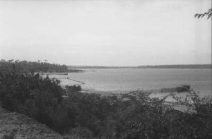 Landschaft bei Mombasa : Blick vom Land aus auf die Küstenlandschaft einer Bucht bei Mombasa