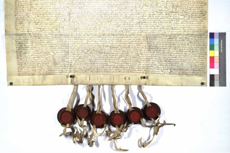 Johann Ludwig, Wildgraf zu Dhaun und Kyrburg, Rheingraf zum Stein, Graf zu Salm, Herr zu Fünstingen und Büttlingen, Generalmajor und Schenk Heinrich Kasimir zu Limpurg beurkunden die Heiratsabrede zwischen letzterem und des genannten Rheingrafen Tochter Eleonore Sophia Dorothea, Heiratsgut und Widerlegung je 4000 Gulden, Morgengabe 1000 Gulden, Erhöhung auf Obersontheim