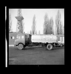 Fotografie Tanklastwagen, Firma Pregitzer (4)