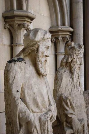 Frankreich. Haute Normandie. Seine Maritime. Rouen. Cathedrale Notre Dame. Gotik. Figuren im Chorumgang