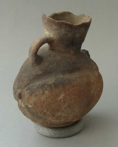 Clay vessel