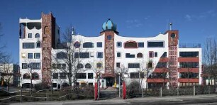 Haus Hundertwasser & Hundertwasserschule & Ehemaliges Martin-Luther-Gymnasium