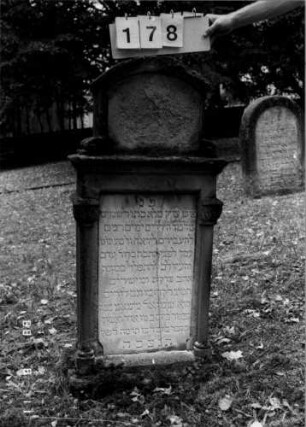 Grabstein 178