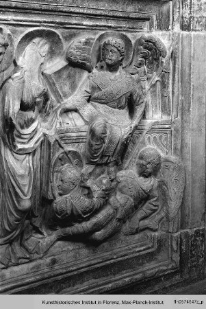 Altar : Mittelteil: Auferstehung