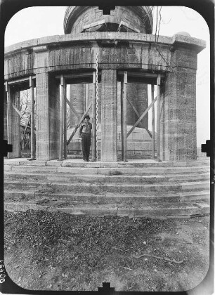 Eisenach. Burschenschaftsdenkmal (1902; W. Kreis) auf der Göpelskuppe