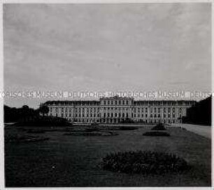 Wien, Schloss Schönbrunn, Gartenfront