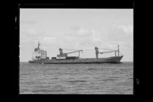 Cadiz ex Cape ex Hellenic Cape (1982), Containerschiff, Oldenburg-Portugiesische Dampfschiffs-Rhederei GmbH, Hamburg, Bau-Nr. 166