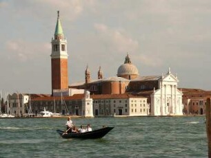 Gondel vor der Kirche San Giorgio Maggiore
