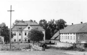 Berthelsdorf-Rennersdorf. Gut Oberrennersdorf, zu dem ehemals die Windmühle auf dem Eichlerberg gehörte