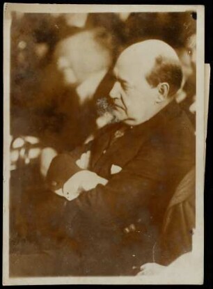 Der Ölmagnat Harry F. Sinclair zu 6 Monaten Gefängnis verurteilt