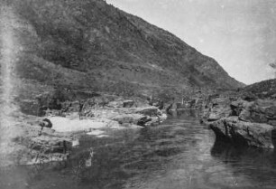 Fluss : Ein Fluss im Tian Shan Hochgebirge