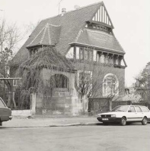 Dresden-Plauen, Bernhardstraße 98. Villa "Grübler" (1903, F. Schumacher)