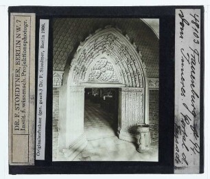 Frauenburg, Kathedrale Mariä Himmelfahrt und St. Andreas (Dom) : Portal: Ansich von Innen