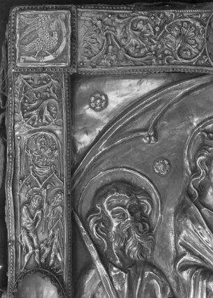 Buchdeckel eines Evangeliars, Evangelistensymbol des Johannes