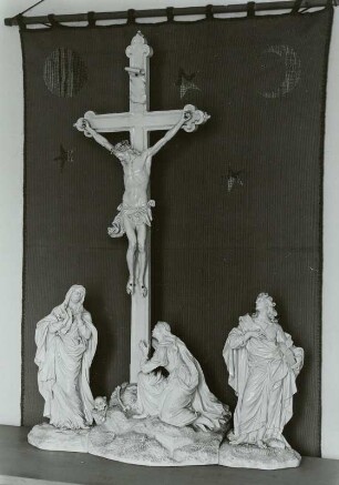 Kreuzigungsgruppe mit Maria, Maria Magdalena und Johannes Evangelist